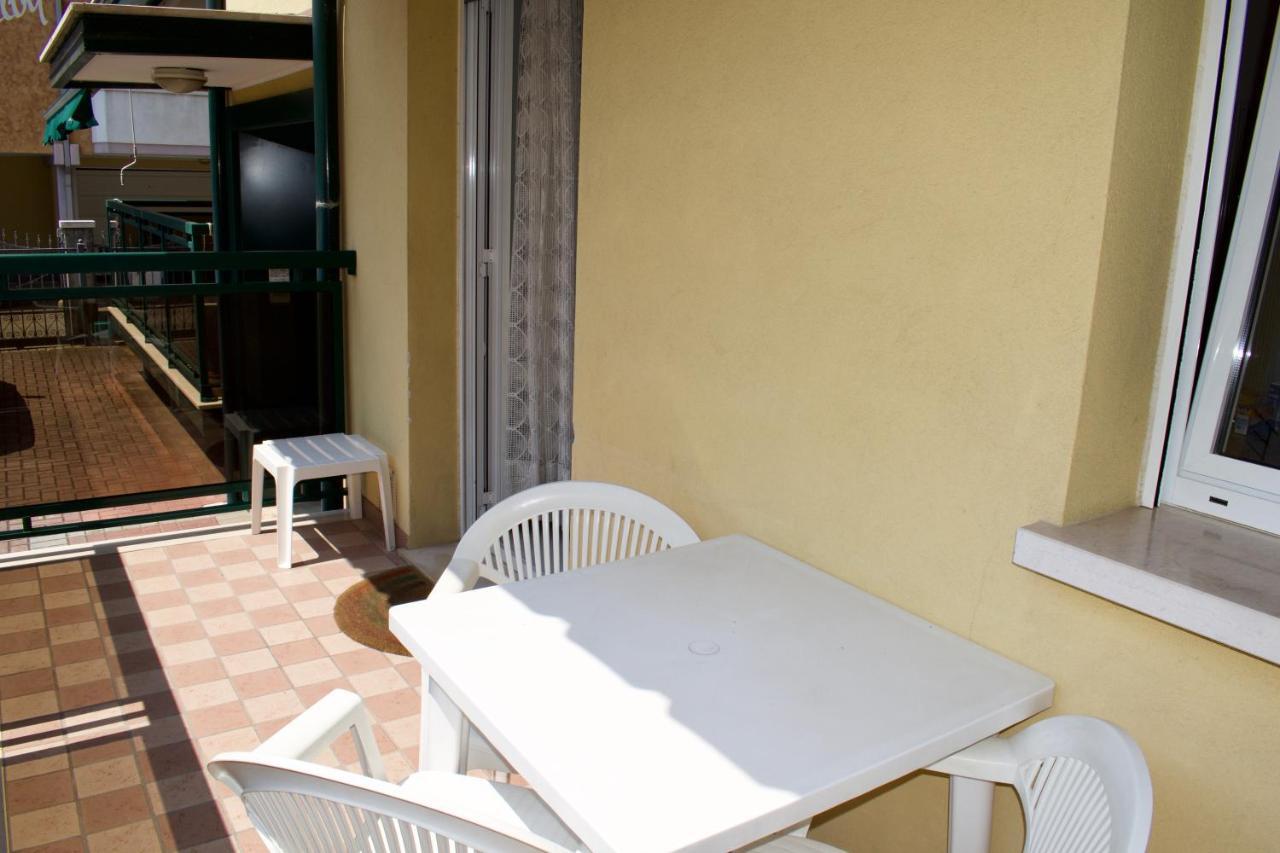 App4Rent - Villa Mimosa - Family Apartment Τζεσόλο Λίντο Εξωτερικό φωτογραφία